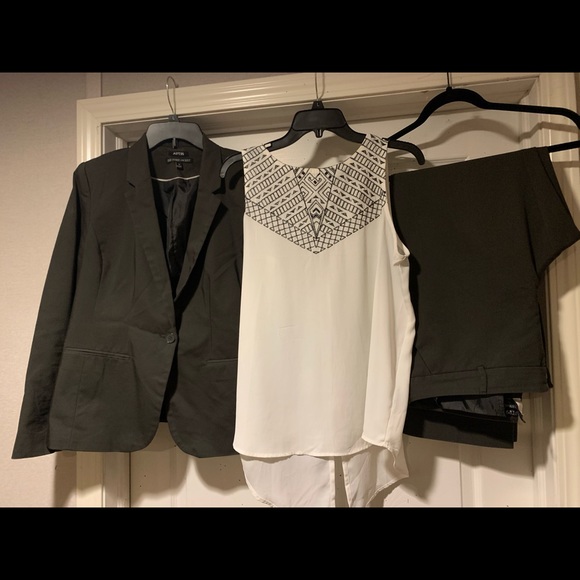 Women’s 3 piece pant suit - Picture 1 of 11